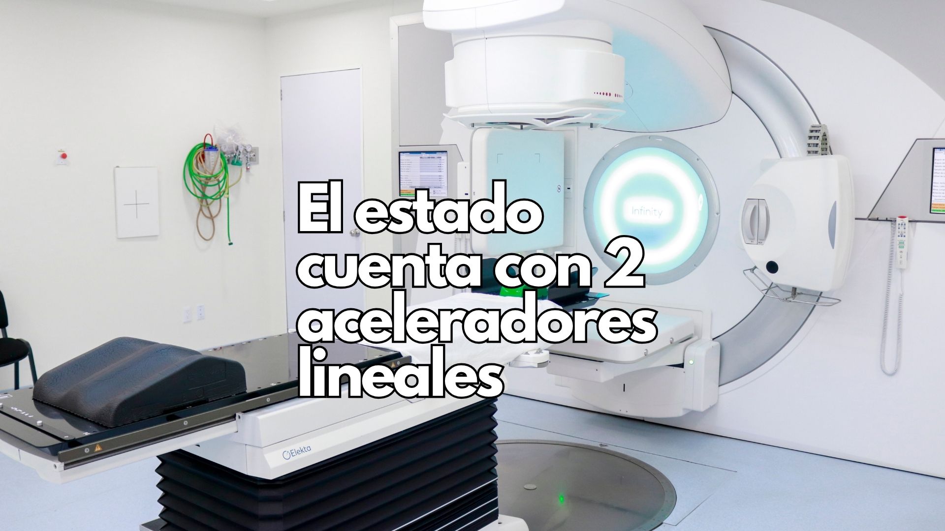 ¿Qué es un acelerador lineal? Es un equipo de alta tecnología utilizado principalmente en radioterapia para tratar el cáncer. Emite rayos X de alta energía que se adaptan con precisión a la forma del tumor.